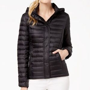 Packable hoodie puffer coat
